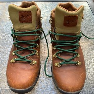 Danner men’s hiking boots